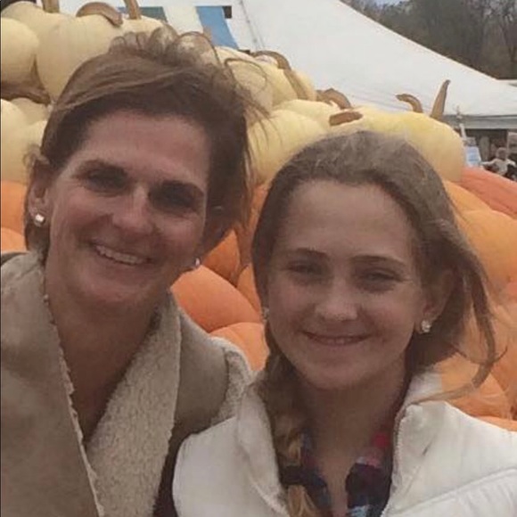 Meet your Posher, Missy - Picture 1 of 1